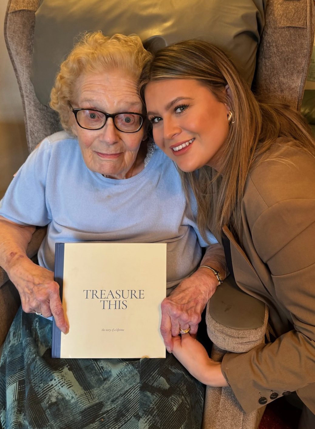 How Jess And Norma Turned Her Looks Into Luxury: Body Stats & Net Worth